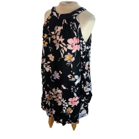 Band of Gypsies Dresses & Skirts - Band of Gypsies Floral Cold Shoulder Mini Dress